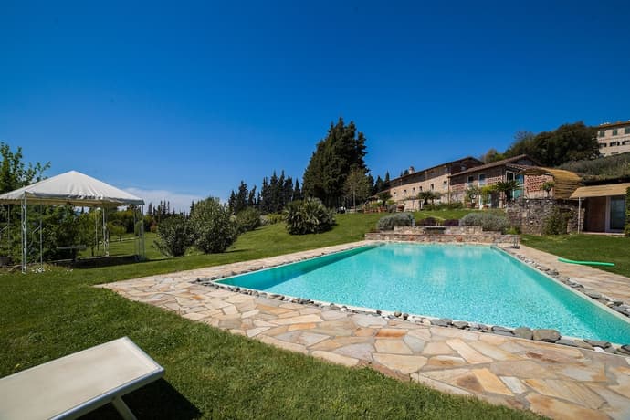 Relais del Lago, Primary image