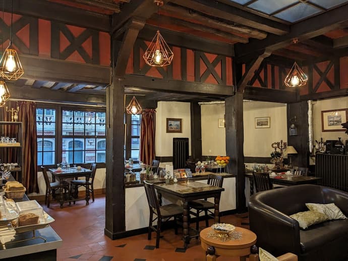 Hotel Morand, Primary image