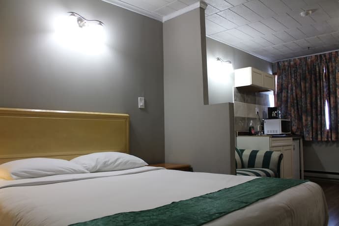 Ritz Inn Niagara, Primary image