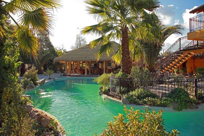 Santa Cruz Plaza, Primary image