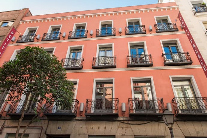 Petit Palace Tres Cruces, Primary image