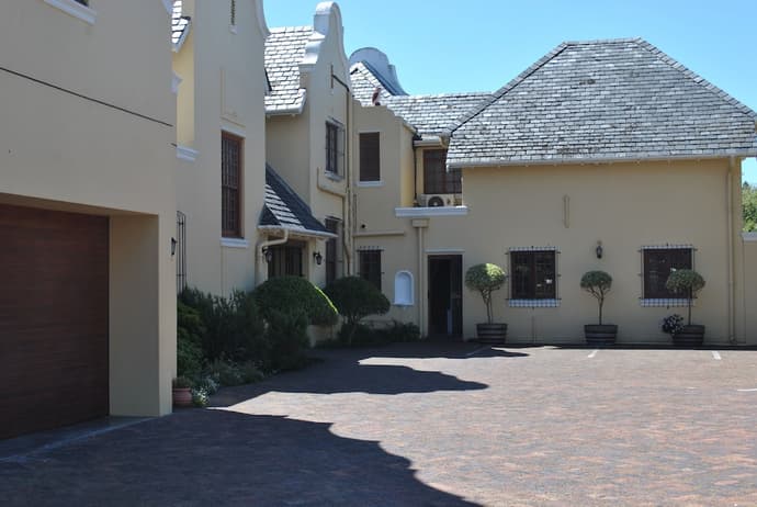 Cotswold House, Primary image