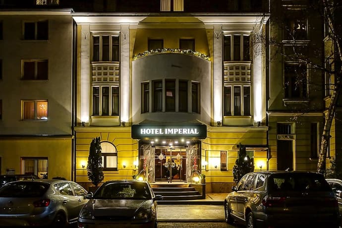 Hotel Imperial, Primary image