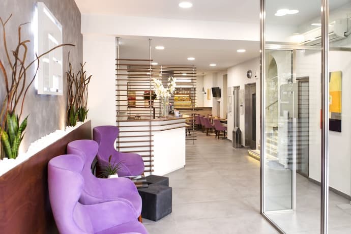 Pan Hotel, Primary image