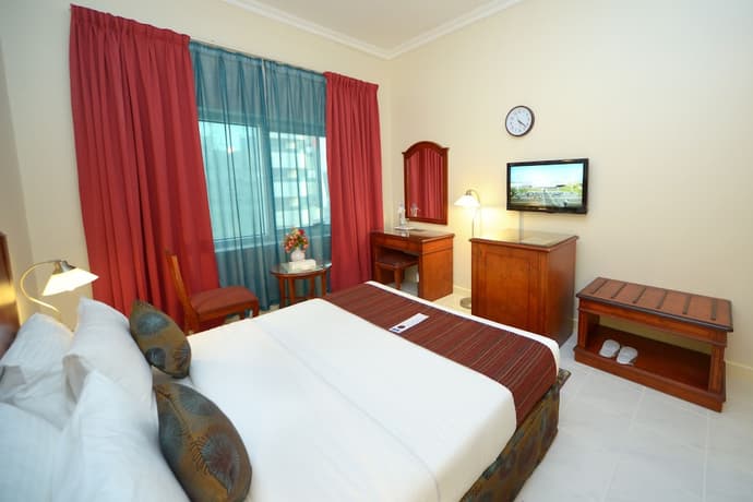 Nejoum Al Emarate, Room