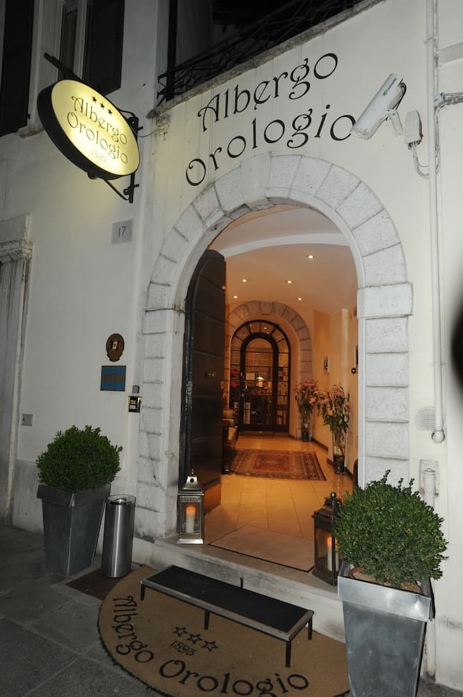 Albergo Orologio, Primary image
