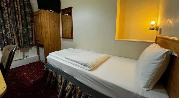 Bridge Park Hotel, Primary image