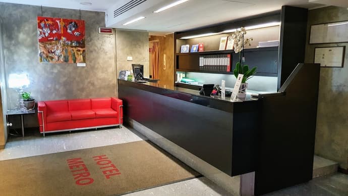 Hotel Metro, Primary image