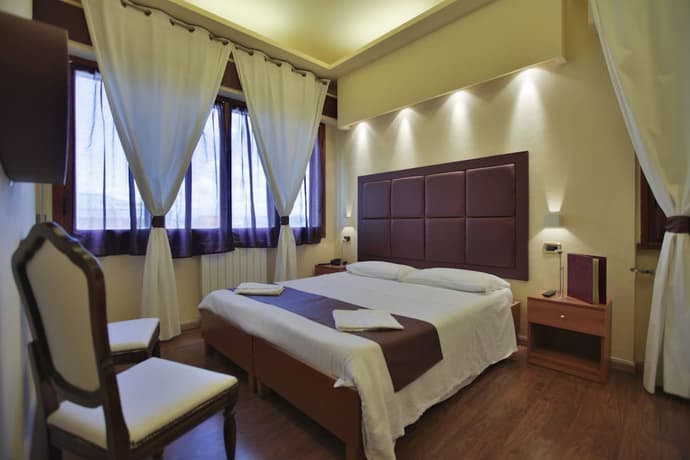 EuroHome, Primary image