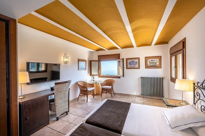 Hotel Alahuar, Primary image