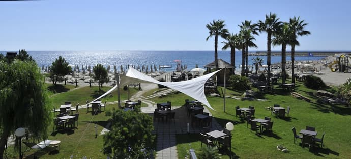 Aregai Marina Hotel & Residence, Primary image