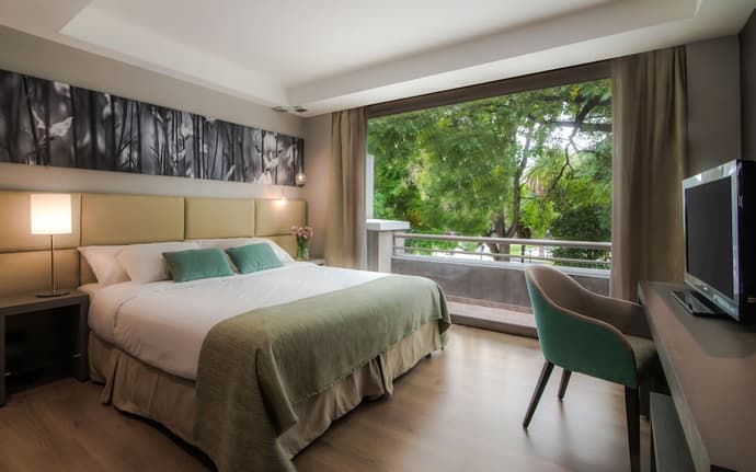 Portal Plaza Suites, Primary image