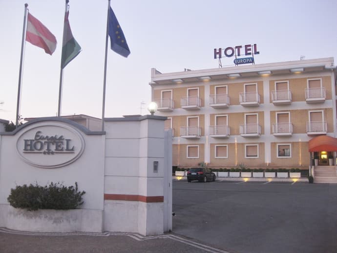 Hotel Europa, Primary image
