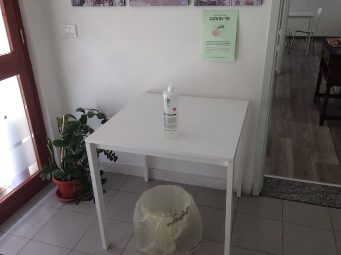 Mare Nostrum Petit Hôtel, Interior entrance