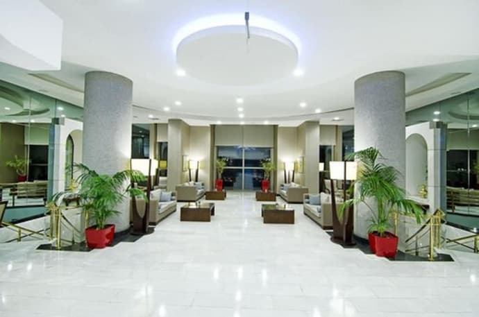 Korumar Deluxe Hotel, Lobby