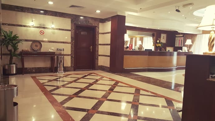 Al Manar Hotel Apartments, Interior entrance
