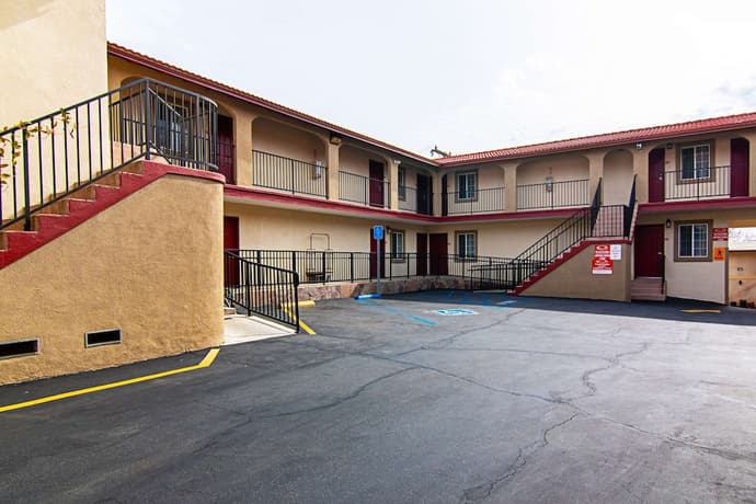 Econo Lodge Long Beach I-405, Primary image