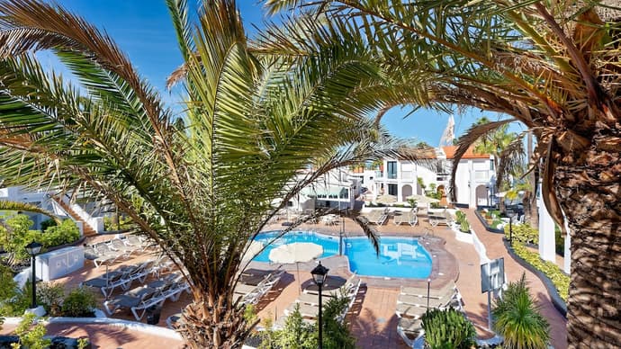 Ura Nido del Águila, Primary image