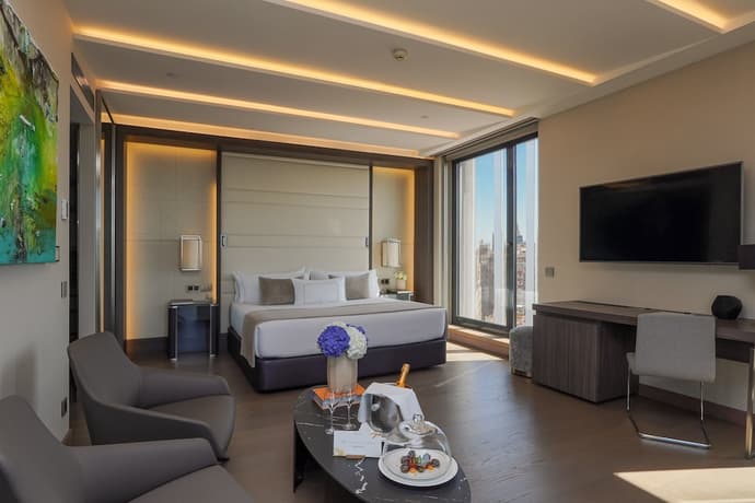 VP Plaza España Design, Primary image