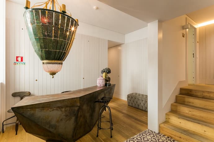 Almaria Edifício da Corte, Reception