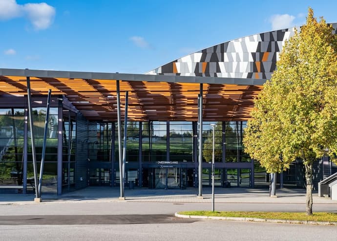 X Hotel, Primary image