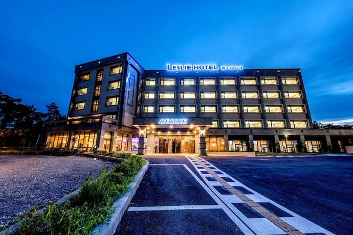 Leslie Hotel, Primary image