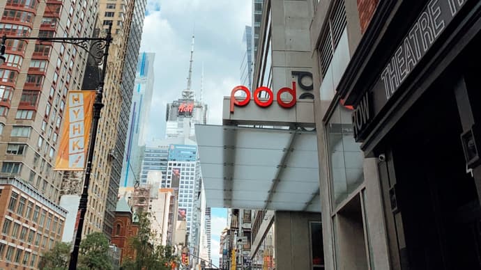 Pod Times Square, Primary image