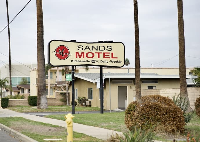 Sands Motel, Primary image