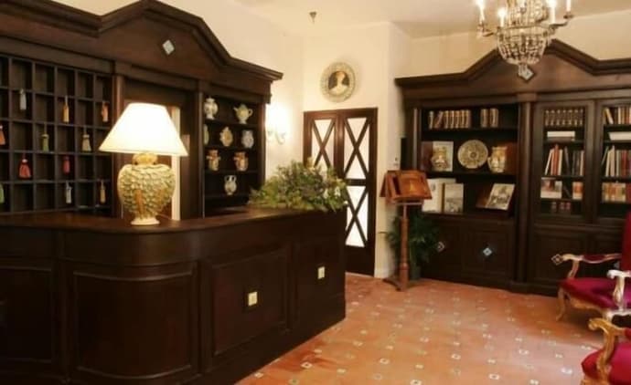 Villa Dorata, Primary image