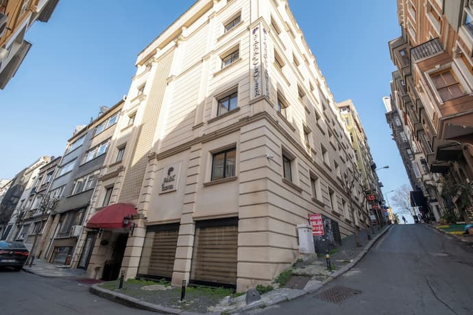 Park By Clover, Primary image