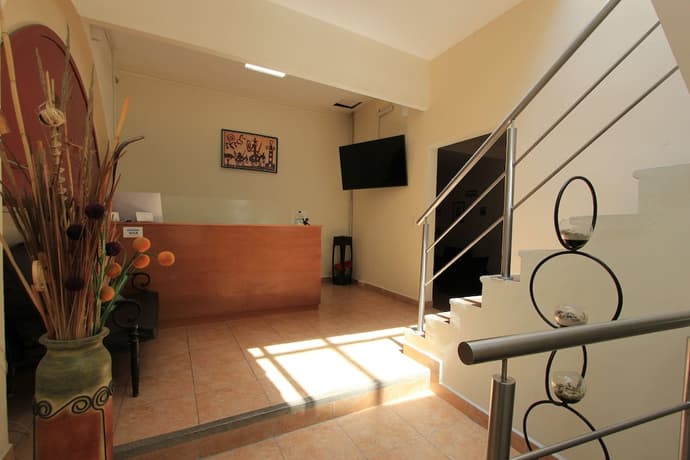 Hotel Santa Rita, Reception