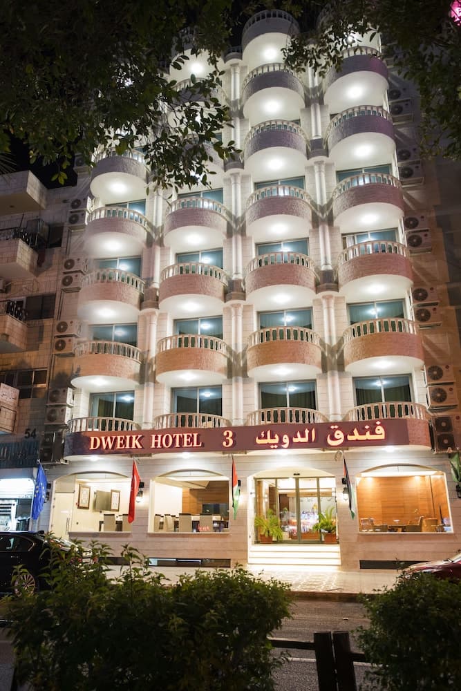 Dweik Hotel 3, Primary image