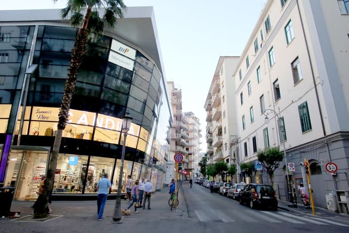 B&B Salernoway2, Primary image