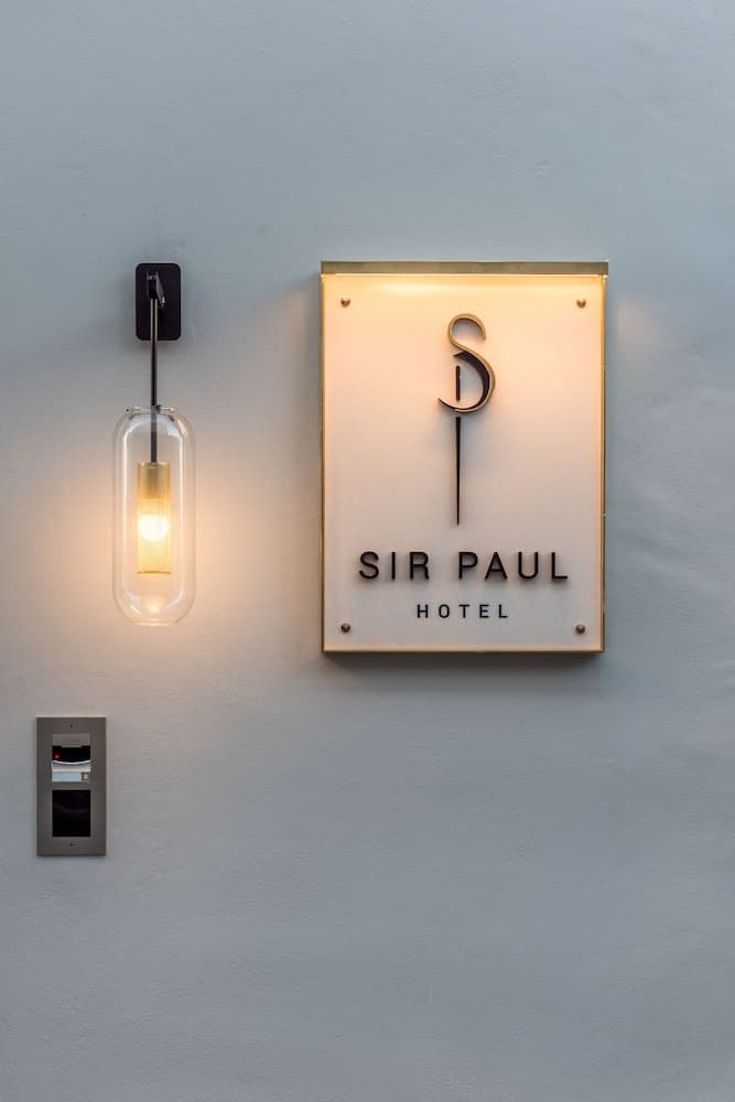 S Paul Hotel, Primary image