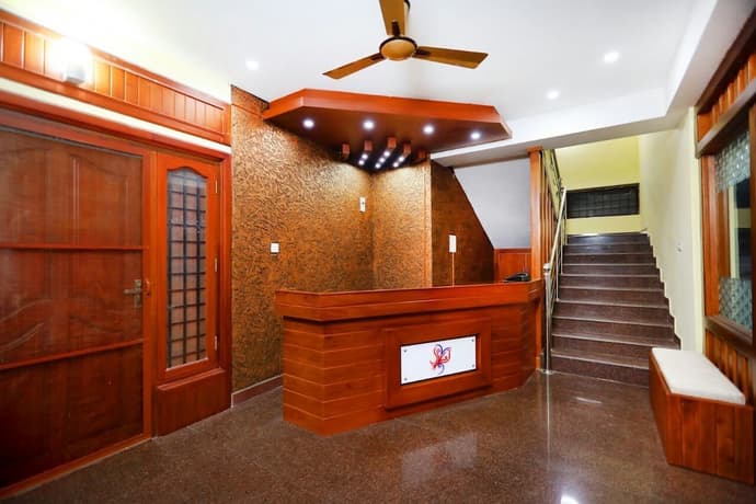 Shalom Residency, Lobby