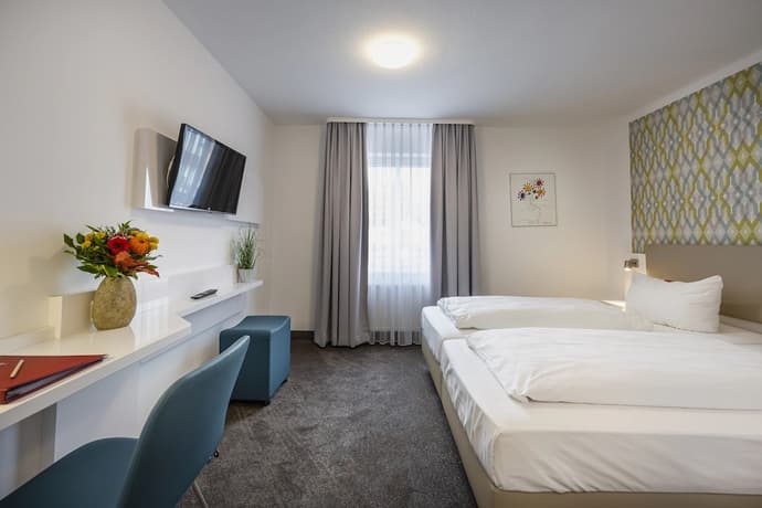 Hotel Günter, Primary image