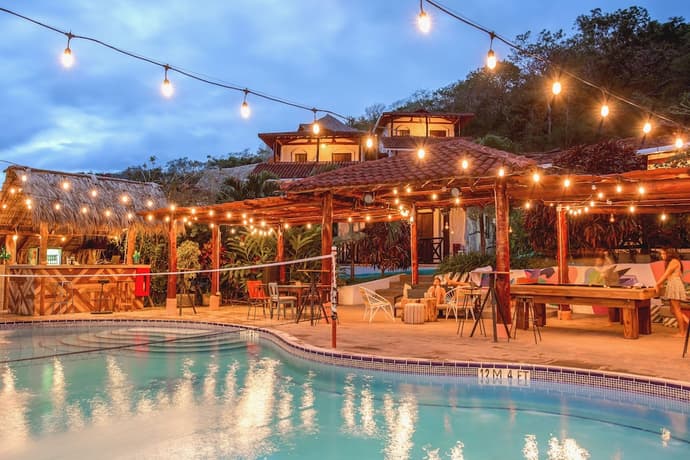 Socialtel Maderas, Primary image