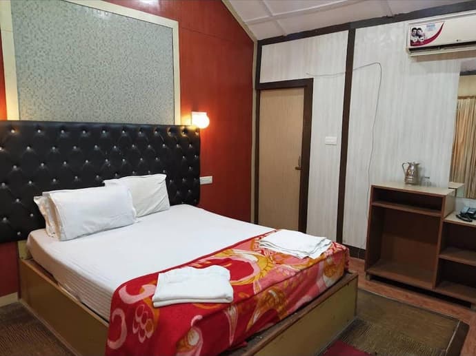 Gold India Beach Resort, Room