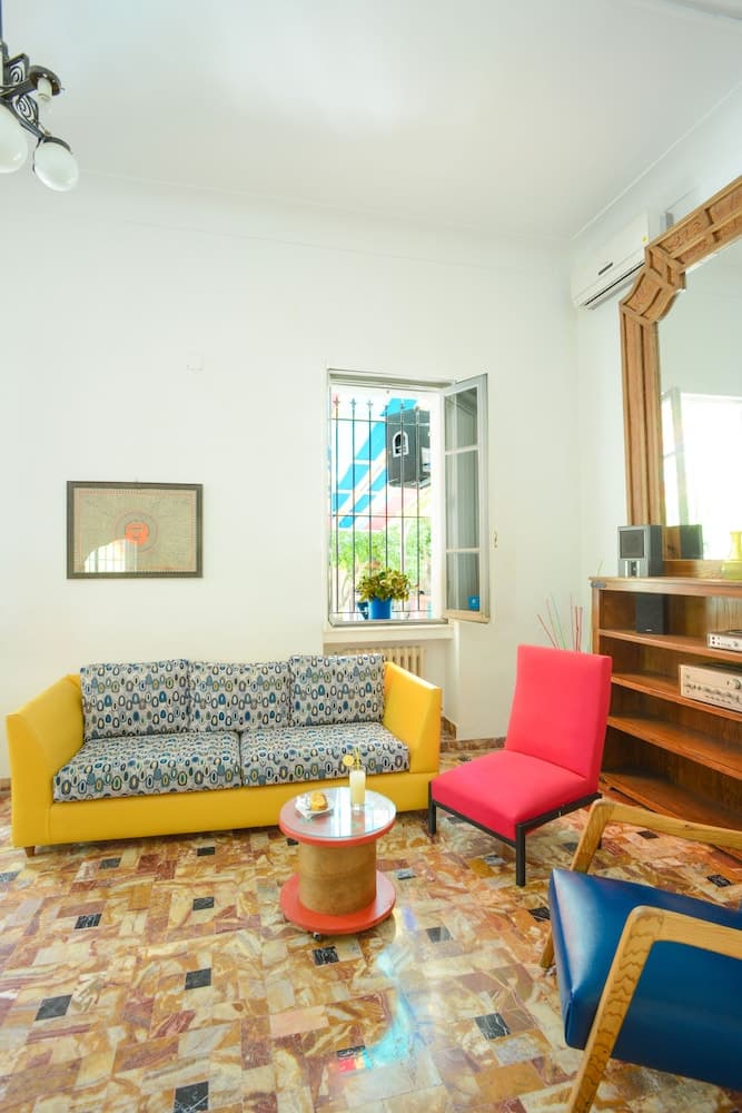 Villa Les Palmes, Lobby sitting area