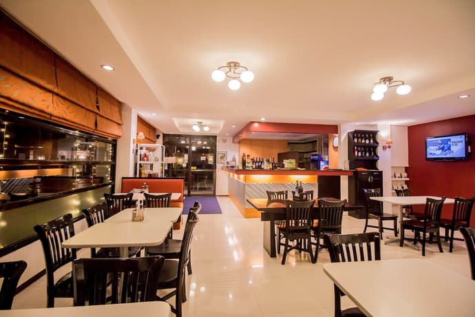 The Red Palm Suites and Restaurant, Primary image