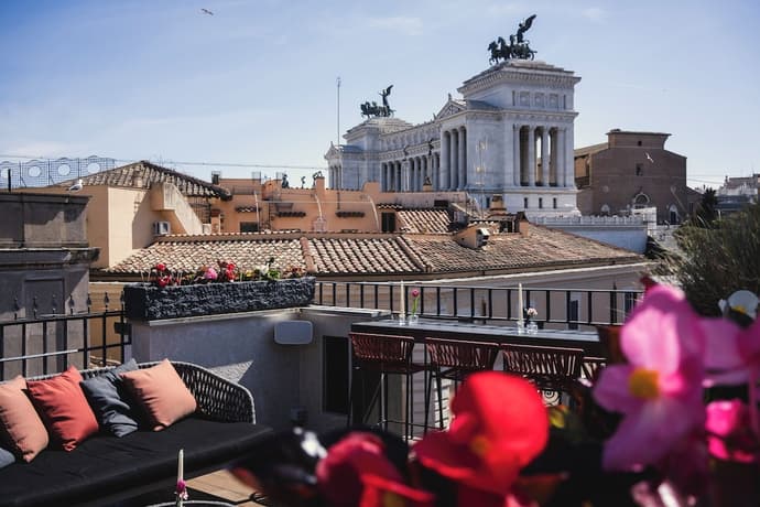 Otivm Hotel, Primary image