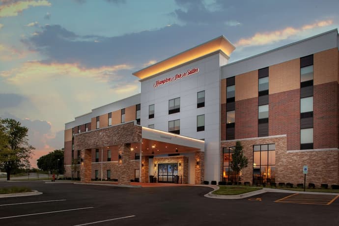 Hampton Inn & Suites Chicago-Burr Ridge, Primary image