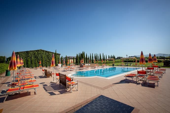 Borgo Verde, Primary image