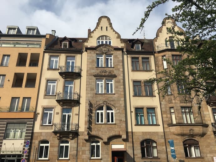 Hotel Central, Primary image