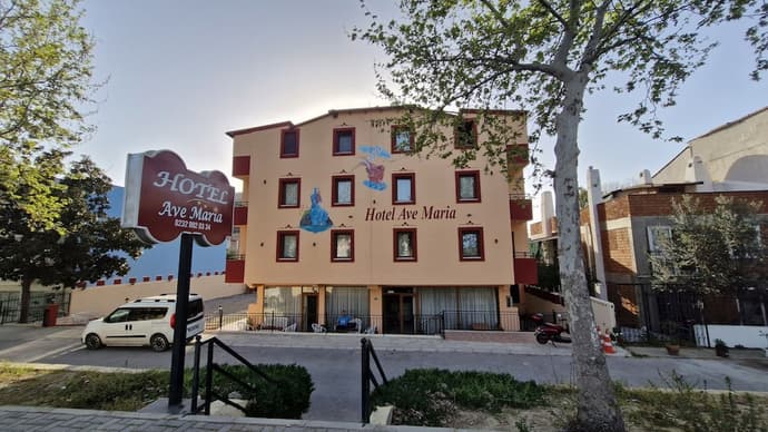 Hotel Ave Maria, Primary image