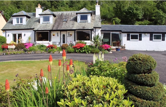 Hillview guest house, Primary image