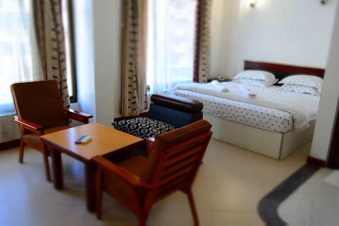 Florida Executive Inn, Primary image