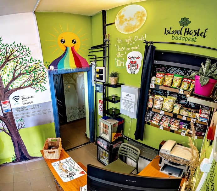 Island Hostel - Adults only, Reception