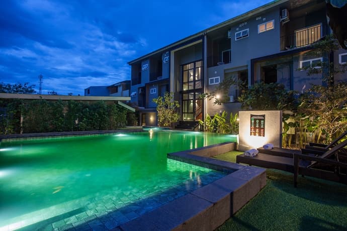 The Glory Gold Hotel, Primary image