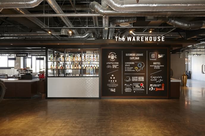 Kawasaki King Skyfront Tokyu REI Hotel, Interior entrance